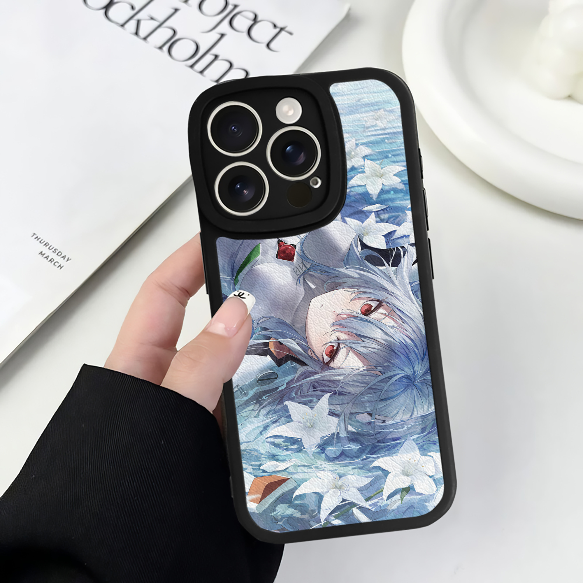 （画像用） EVA 新世紀エヴァンゲリオン 【iPhone 16シリーズ対応】シリコンスマホケース（レザー調） 材質：シリコン